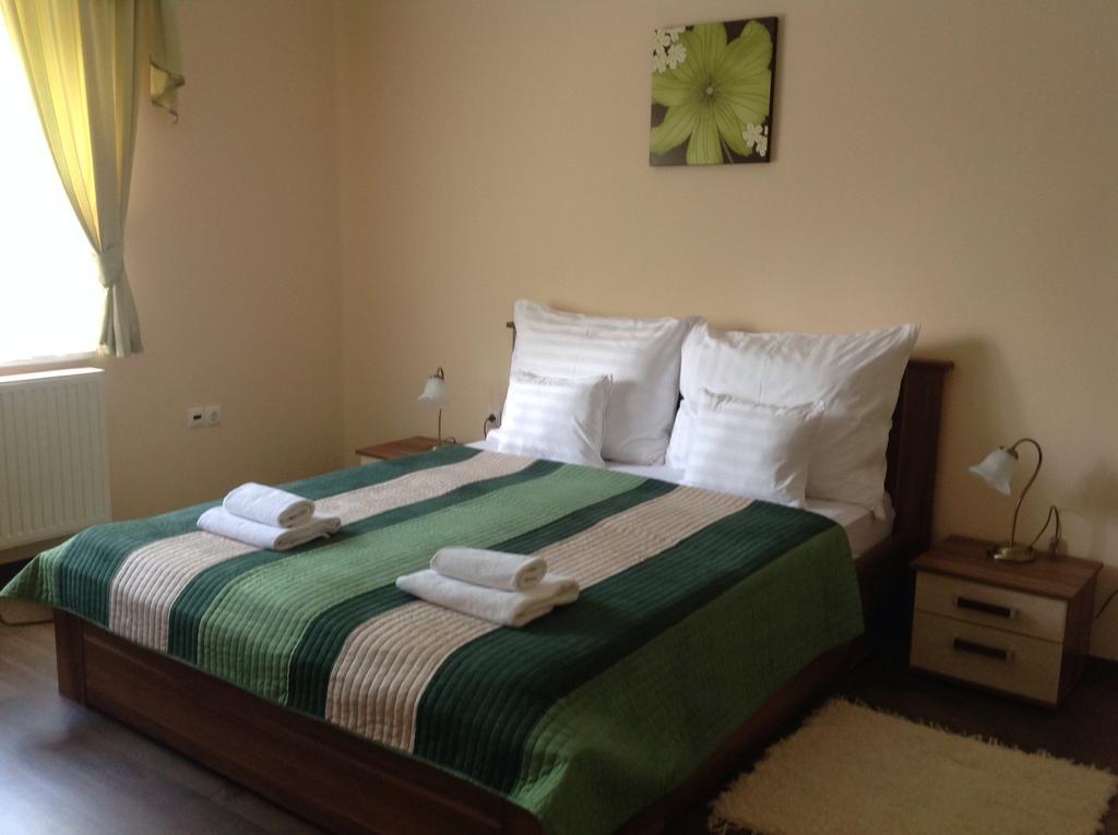 Honvéd Apartmanház Hévíz Habitación foto
